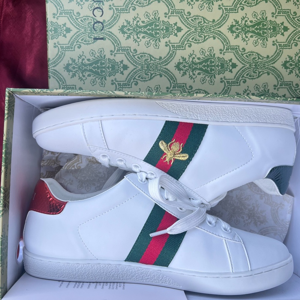 White Sneakers with Red and Green Stripes